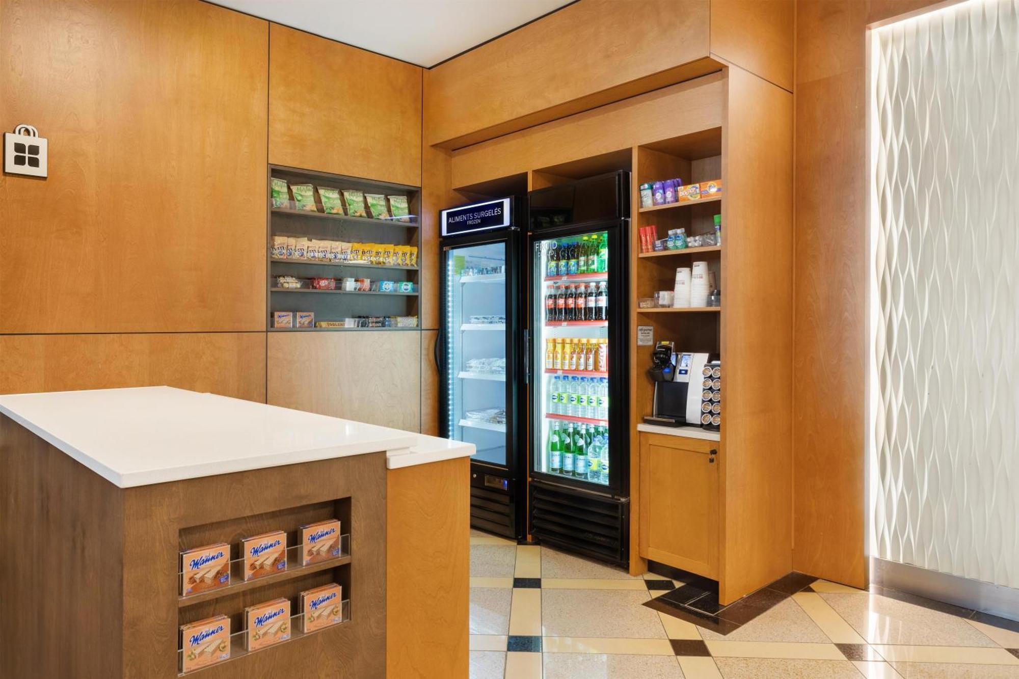 Hilton Garden Inn Montreal Centre-Ville — Photos 1